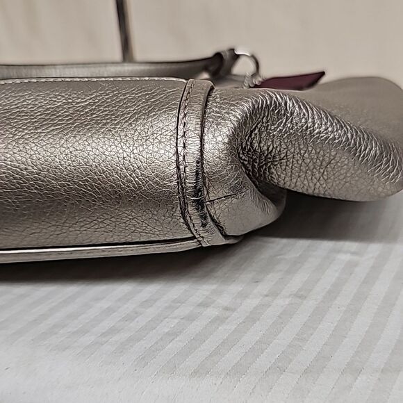 Coach Vintage Silver Leather Purse - Picture 11 of 14